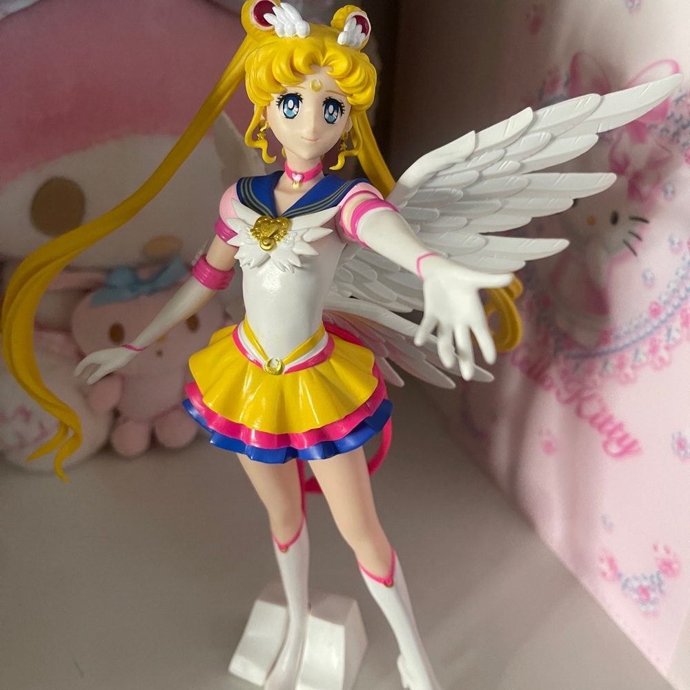 Banpresto Glitter & Glamours Eternal Sailor Moon figure